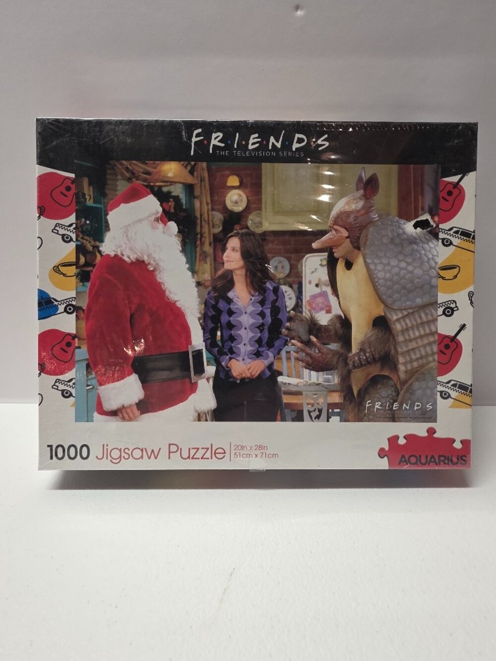 FRIENDS The TV Series 1000 Piece Christmas JIGSAW PUZZLE by Aquarius, SEALED